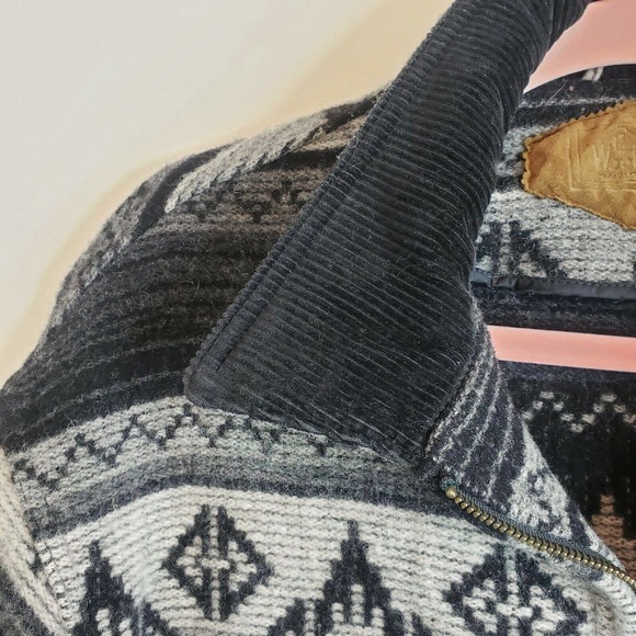 Vintage Woolrich Aztec Wool Coat Blanket Barn Coat - Picture 5 of 12